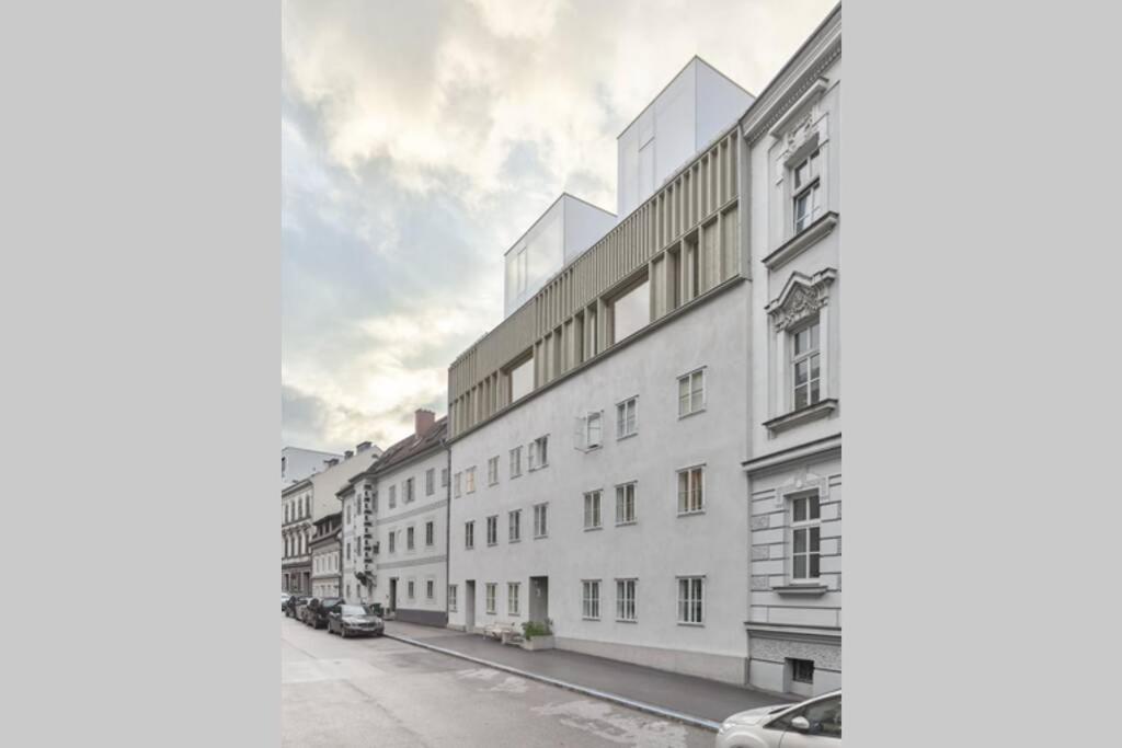 Stilvoll Und Luftig Im Herzen Von Линц Экстерьер фото